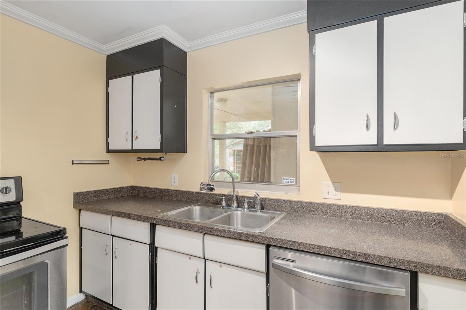 HIGHLAND COURT - Residential
