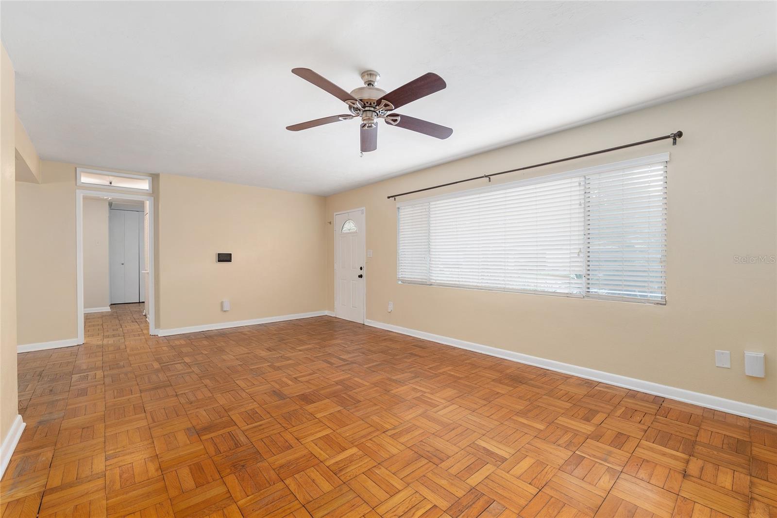 HIGHLAND COURT - Residential
