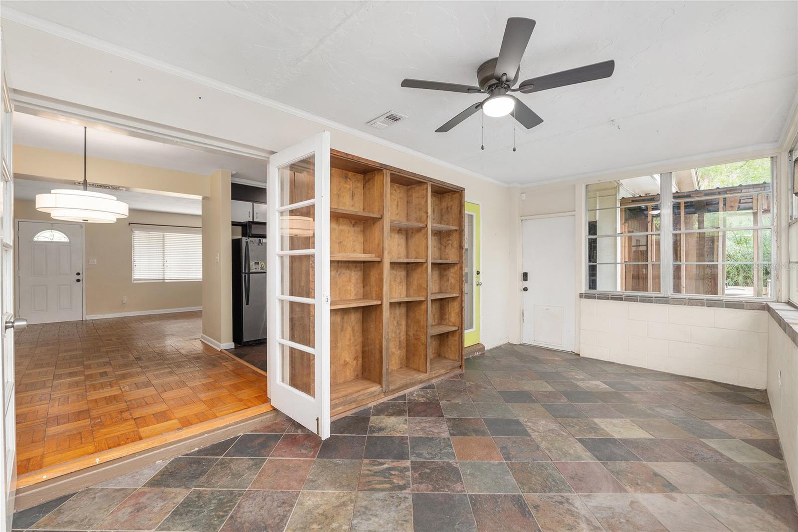 HIGHLAND COURT - Residential