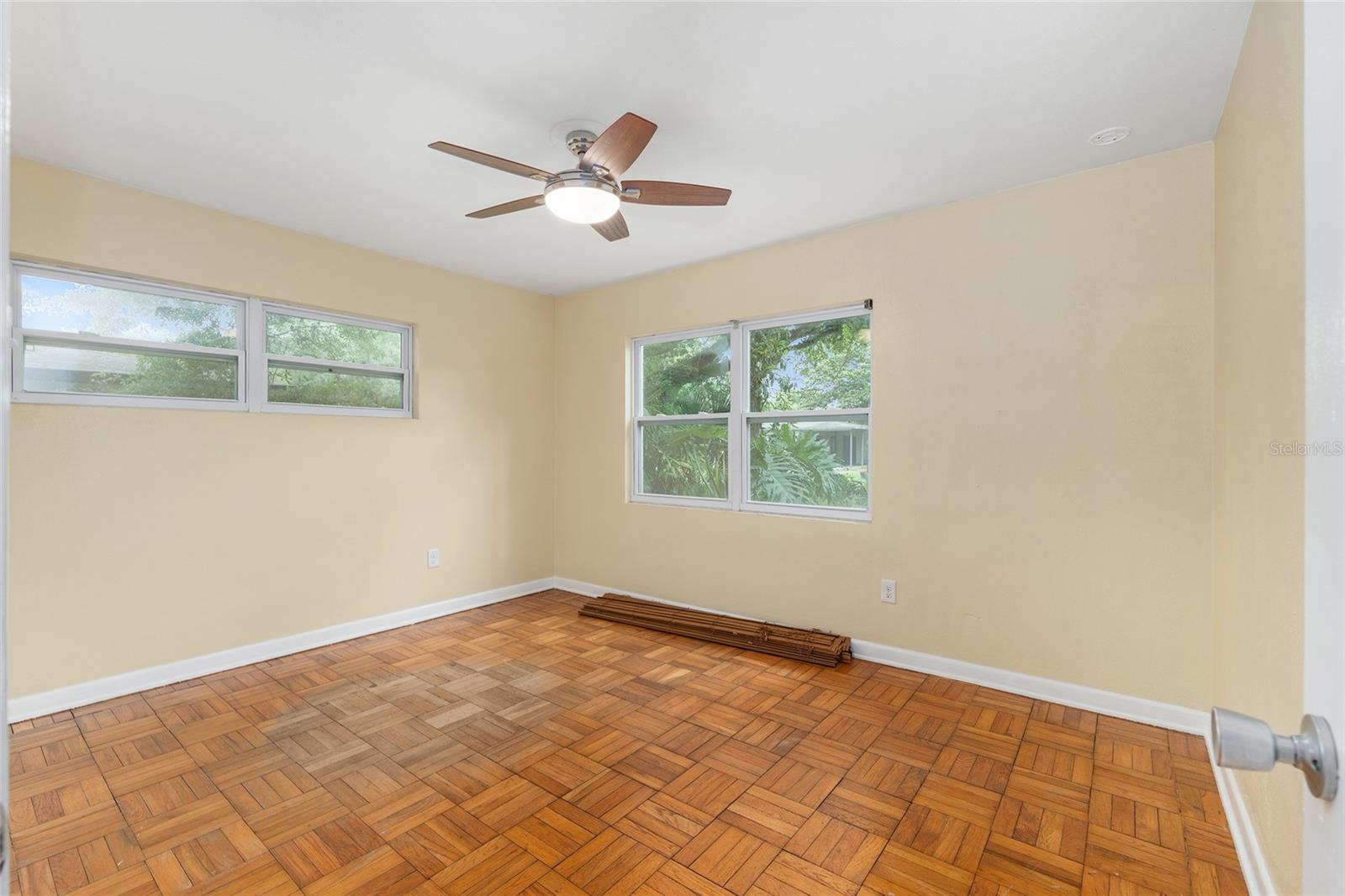 HIGHLAND COURT - Residential