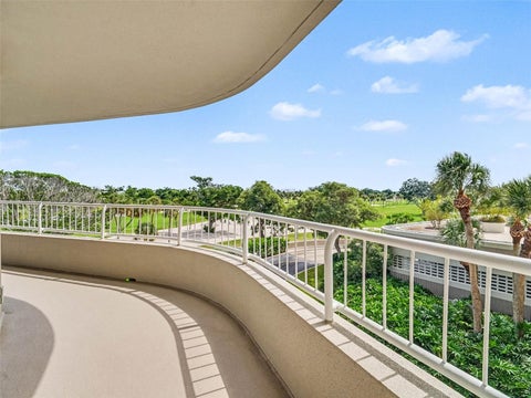 775 Longboat Club Road 304, Longboat Key, FL 34228