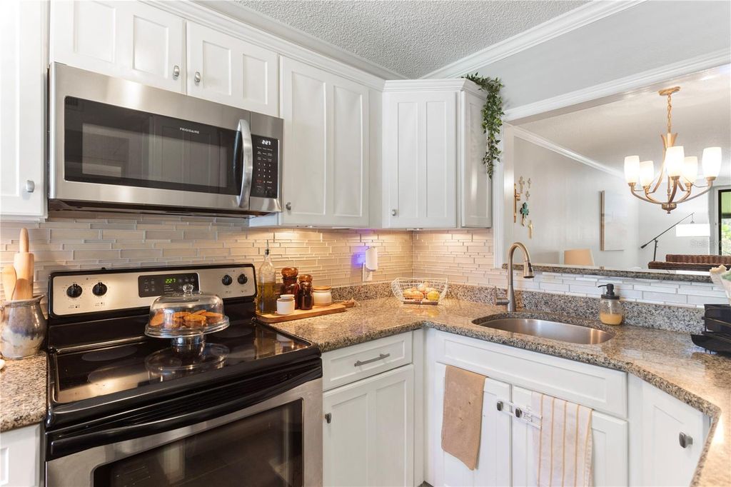 Photo of 2024 Blue Hawk Court #1814, Clearwater, FL 33762 (MLS # TB8433334)