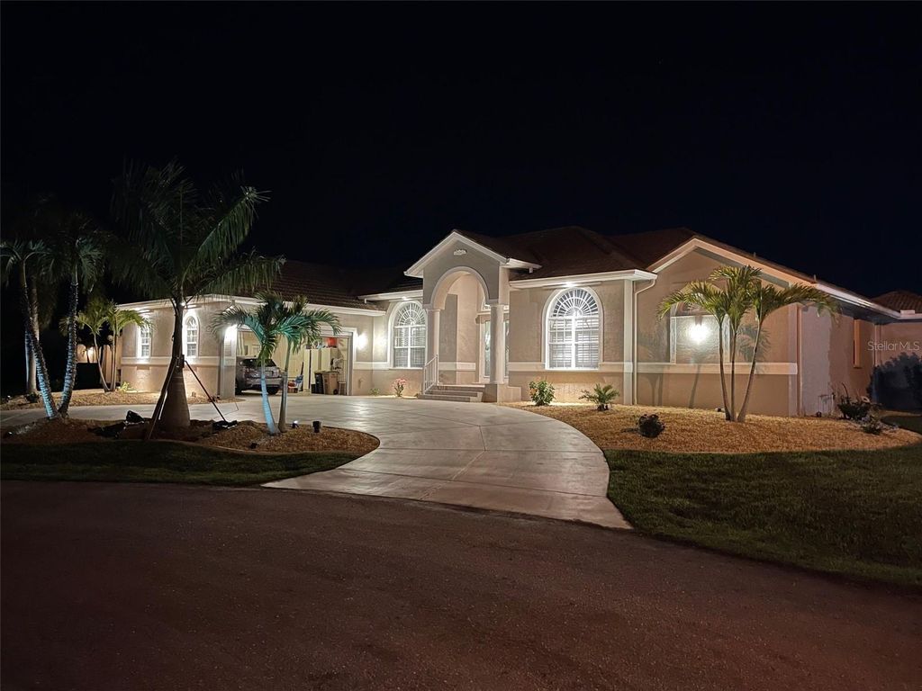 Photo of 318 Santander Court, Punta Gorda, FL 33950 (MLS # C7522063)