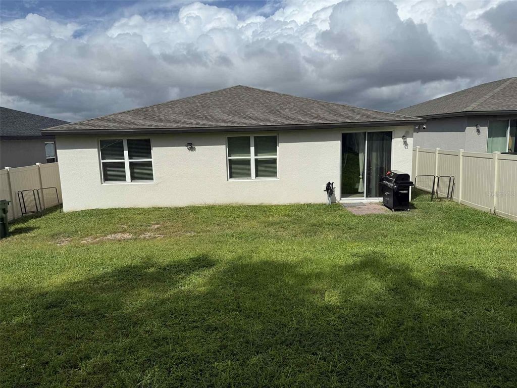 Photo of 968 Cambridge Drive, Winter Haven, FL 33881 (MLS # L4956378)