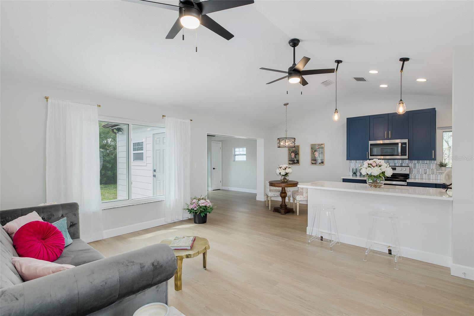 SEVEN SPGS HOMES - Residential