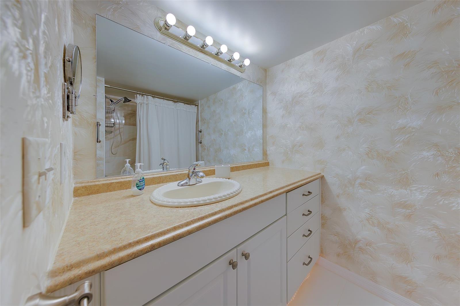 HEATHER LAKE APTS CONDO - Residential