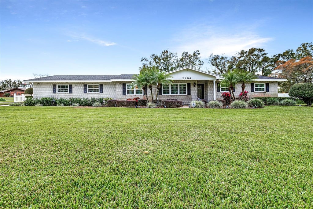 Photo of 2404 Gibsonia Galloway Road, Lakeland, FL 33810 (MLS # TB8522935)