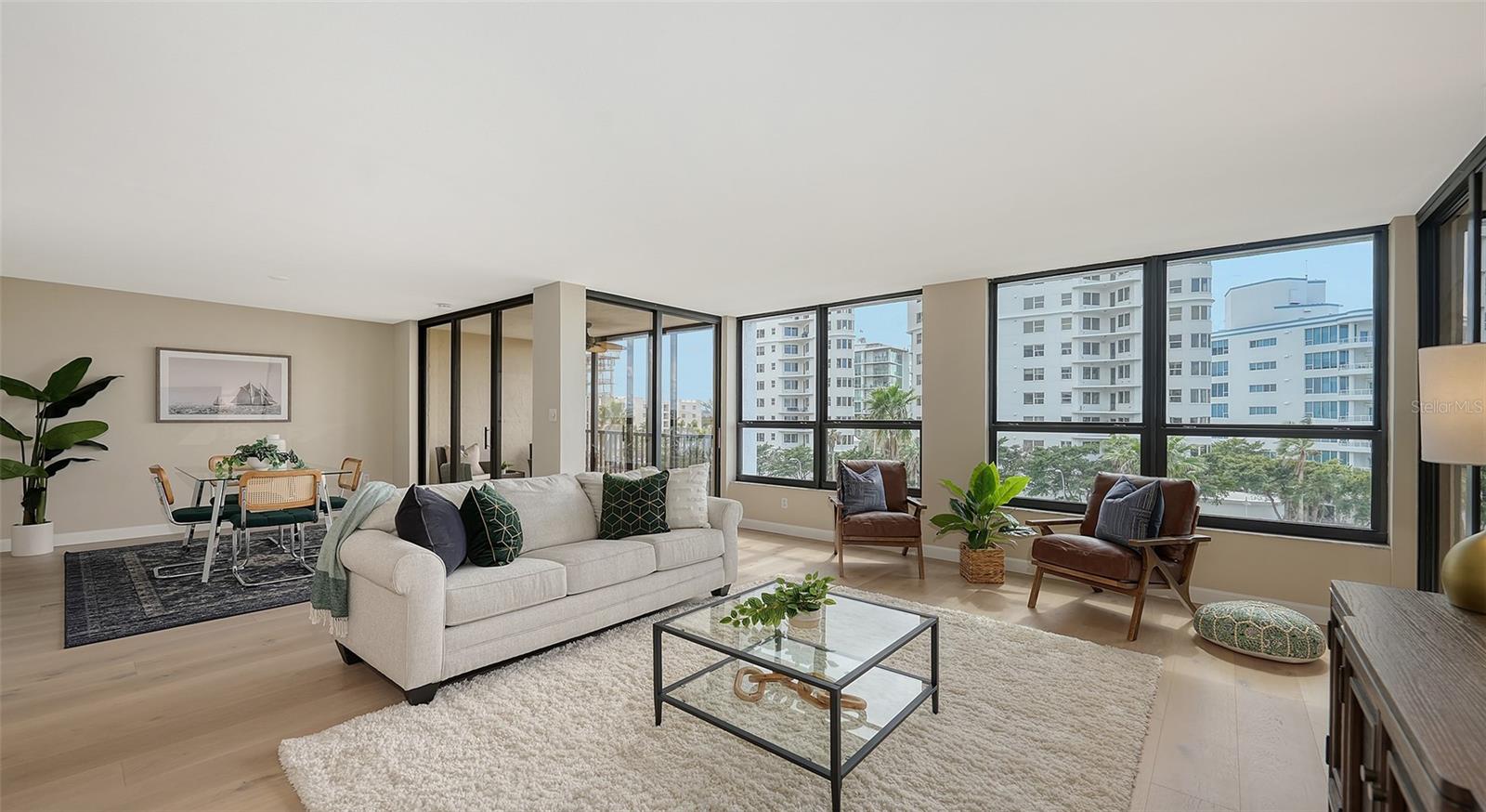 11 SUNSET DRIVE 303