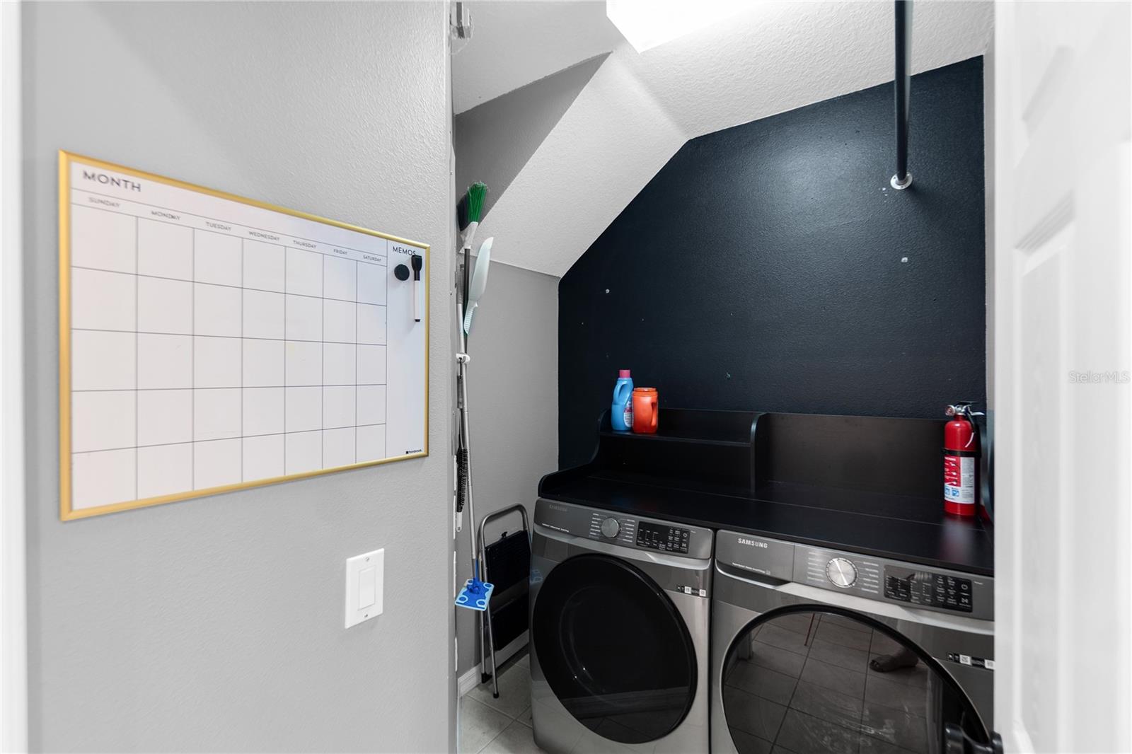 HARBORAGE ON BRADEN RIVER PH I - Residential Lease