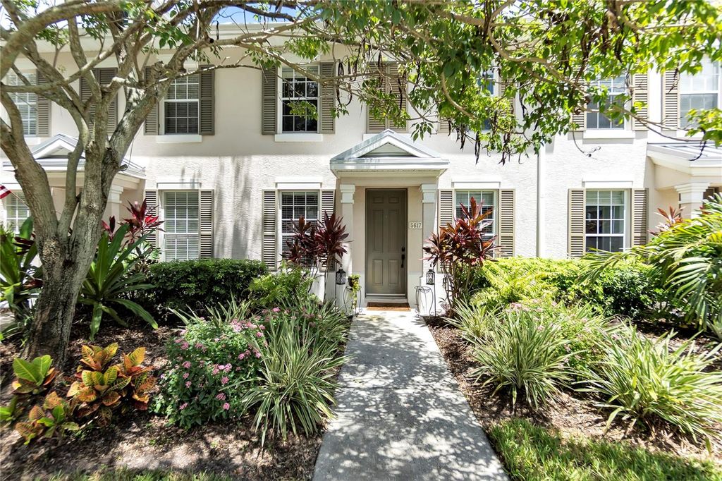 Photo of 5617 Whitehead Street, Bradenton, FL 34203 (MLS # A4670785)