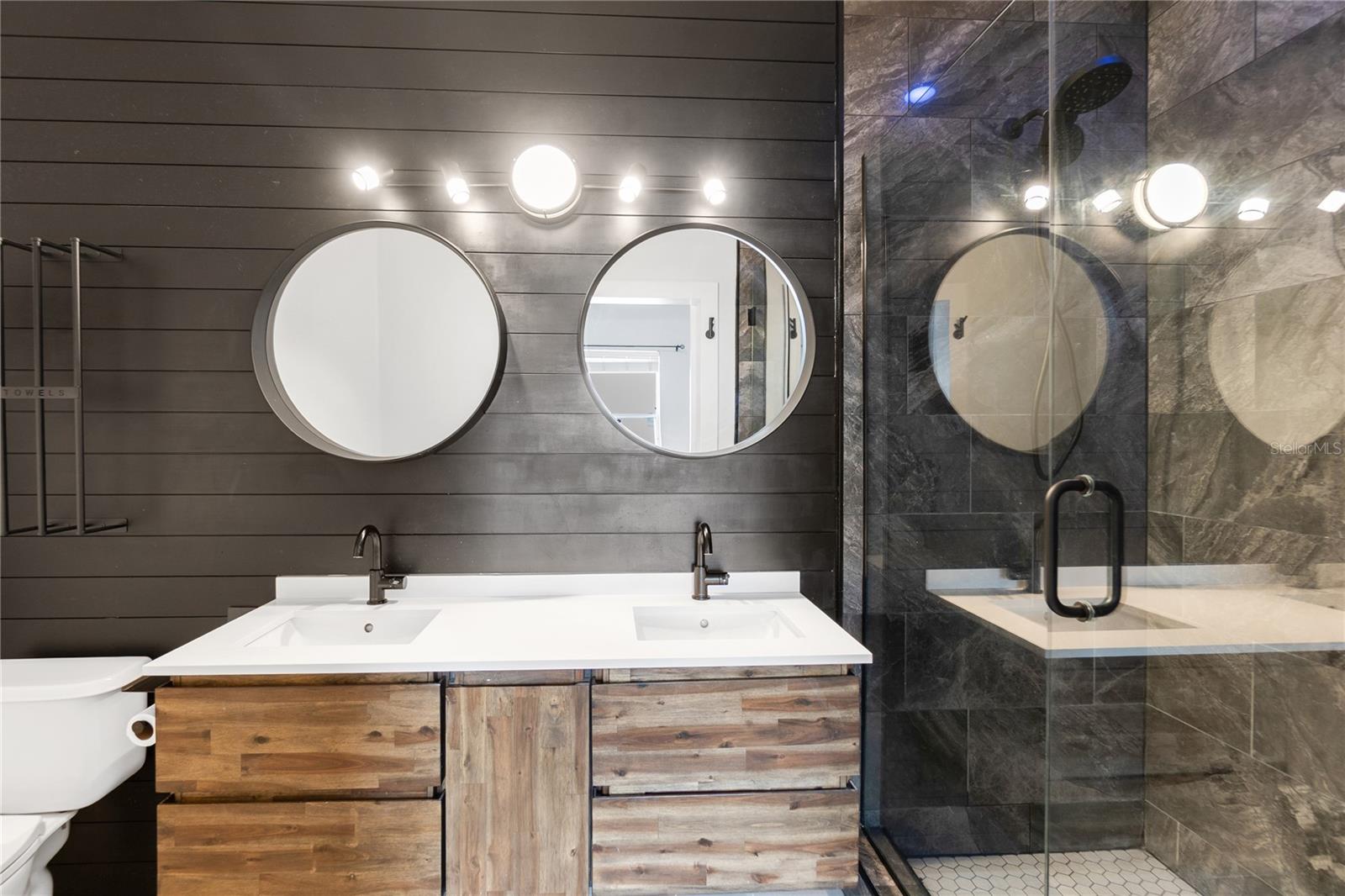 HARBORAGE ON BRADEN RIVER PH I - Residential Lease