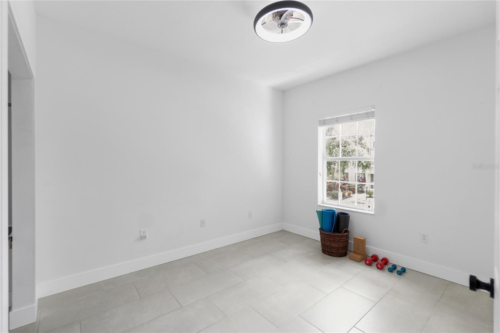 HARBORAGE ON BRADEN RIVER PH I - Residential Lease