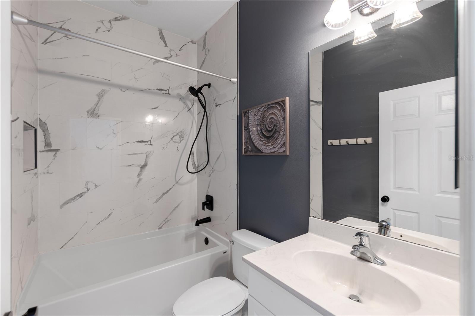 HARBORAGE ON BRADEN RIVER PH I - Residential Lease