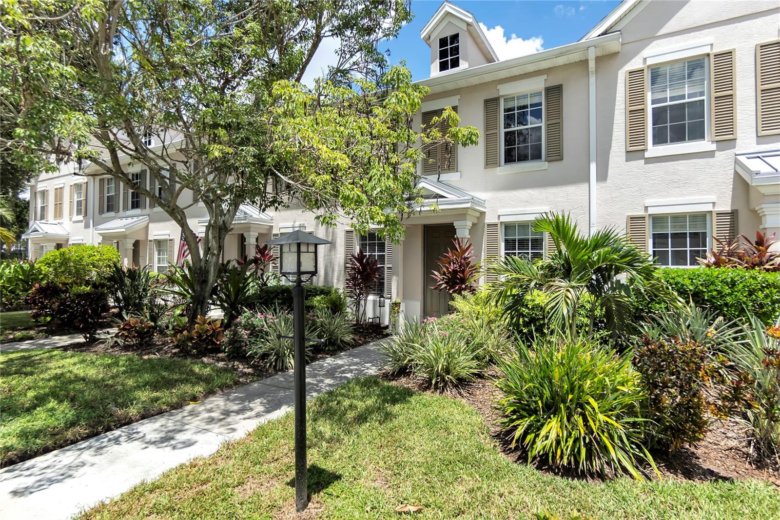 HARBORAGE ON BRADEN RIVER PH I - Residential Lease