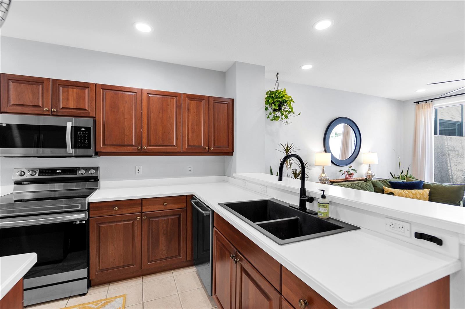 HARBORAGE ON BRADEN RIVER PH I - Residential Lease