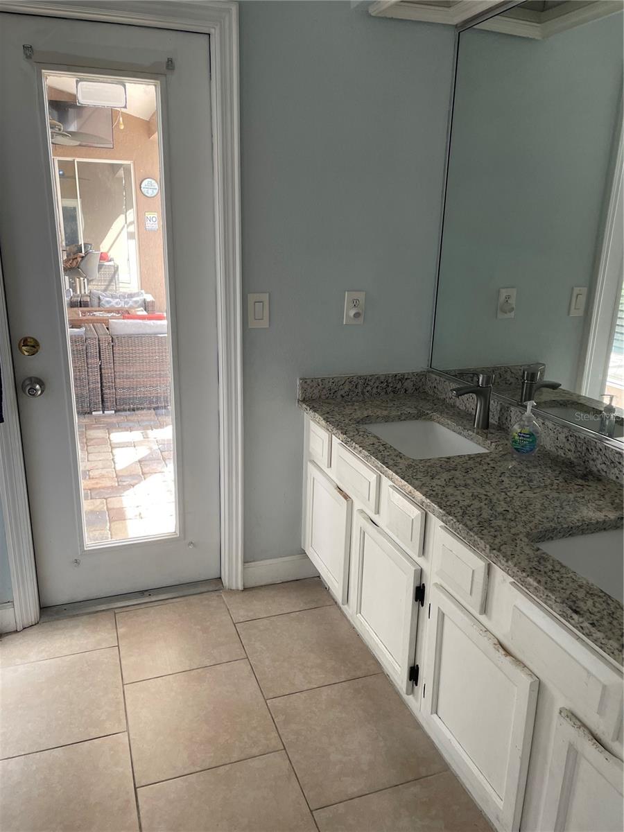 HAMMOCKS - Residential