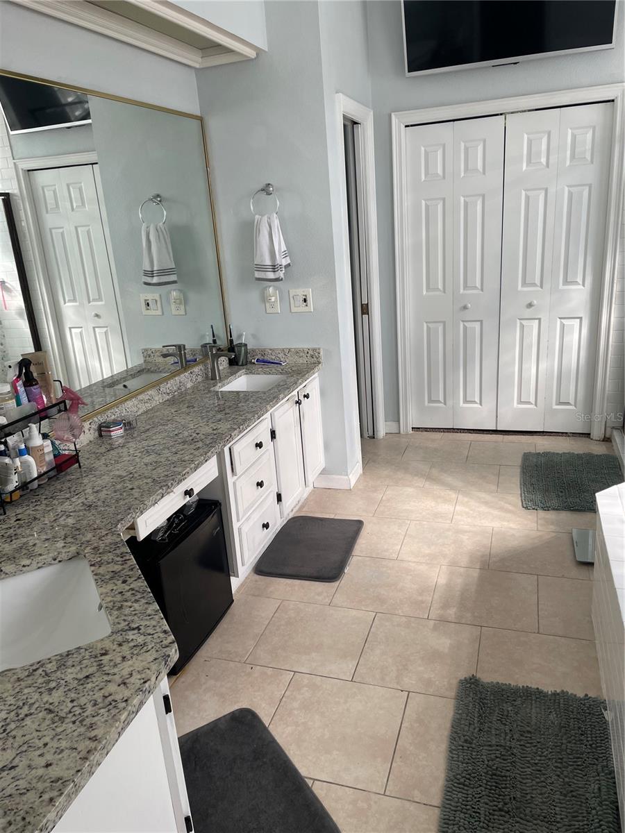 HAMMOCKS - Residential