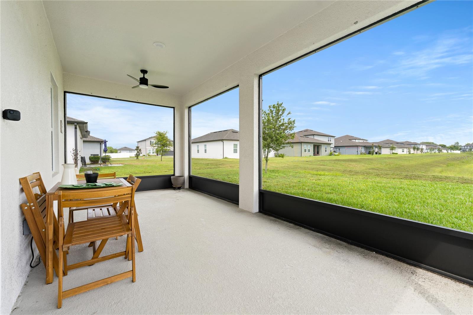 HAMPTON OAKS - Residential