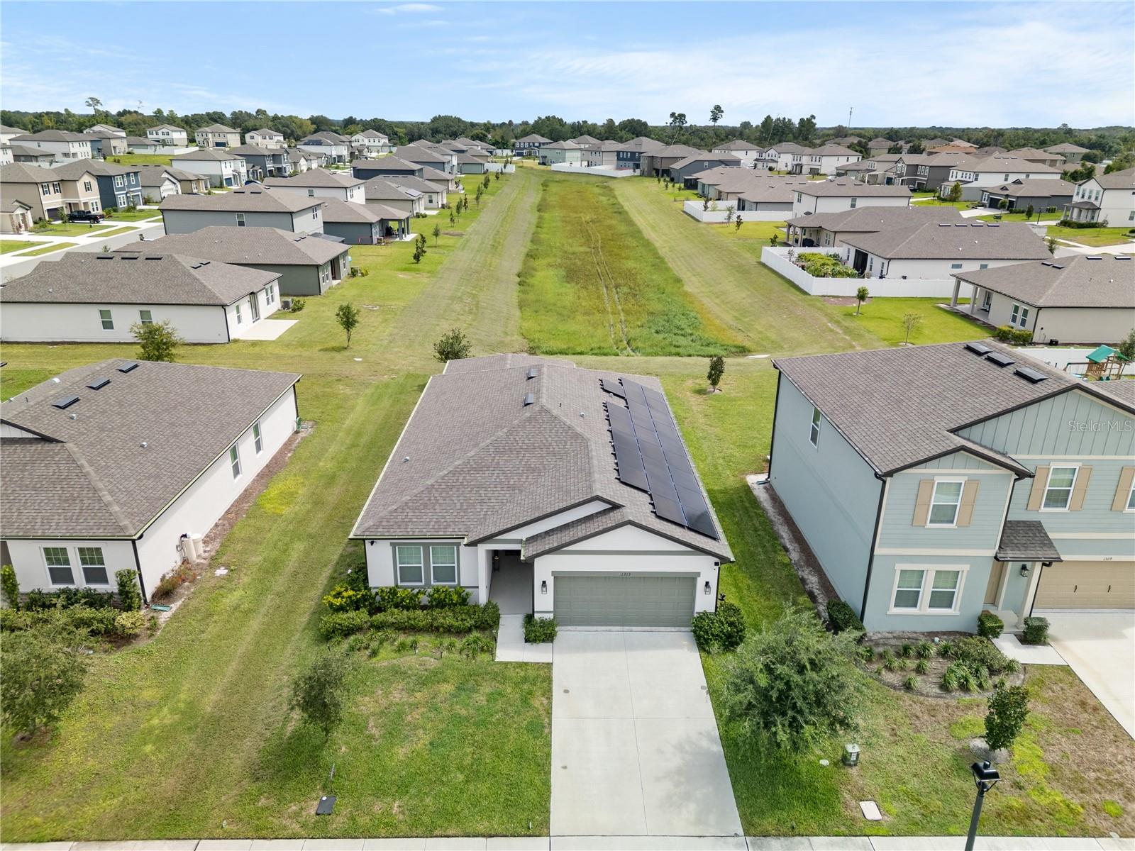 HAMPTON OAKS - Residential