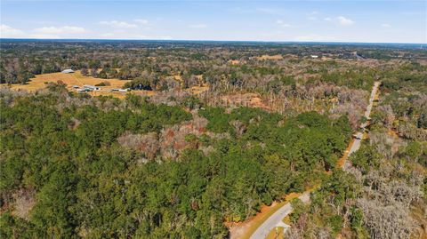 Tiny photo for 19040 NW 88th Avenue Road, Reddick, FL 32686 (MLS # OM708126)