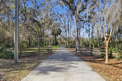 Tiny photo for 19040 NW 88th Avenue Road, Reddick, FL 32686 (MLS # OM708126)