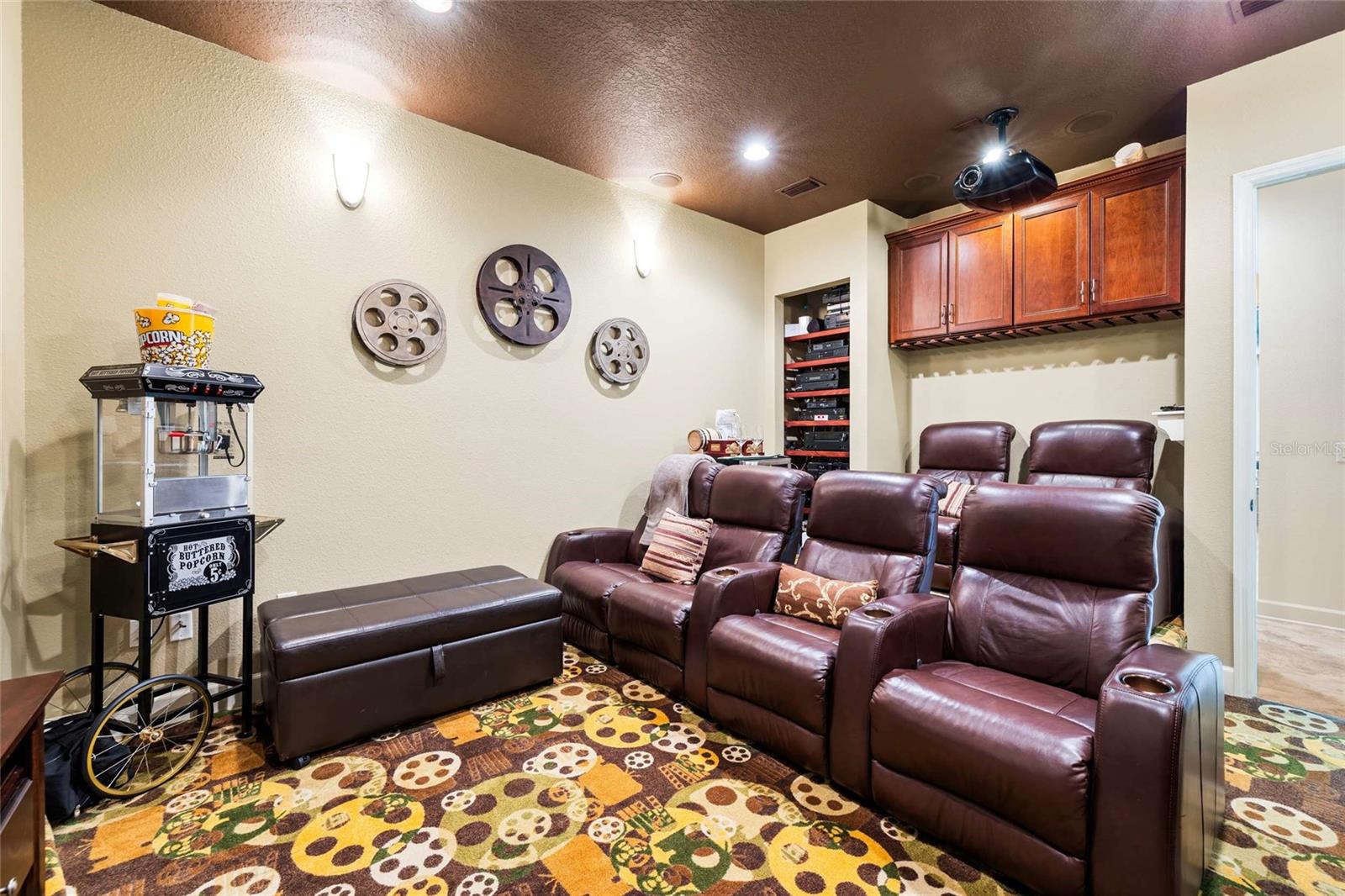 NORTHBRIDGE AT LAKE PRETTY - Residential
