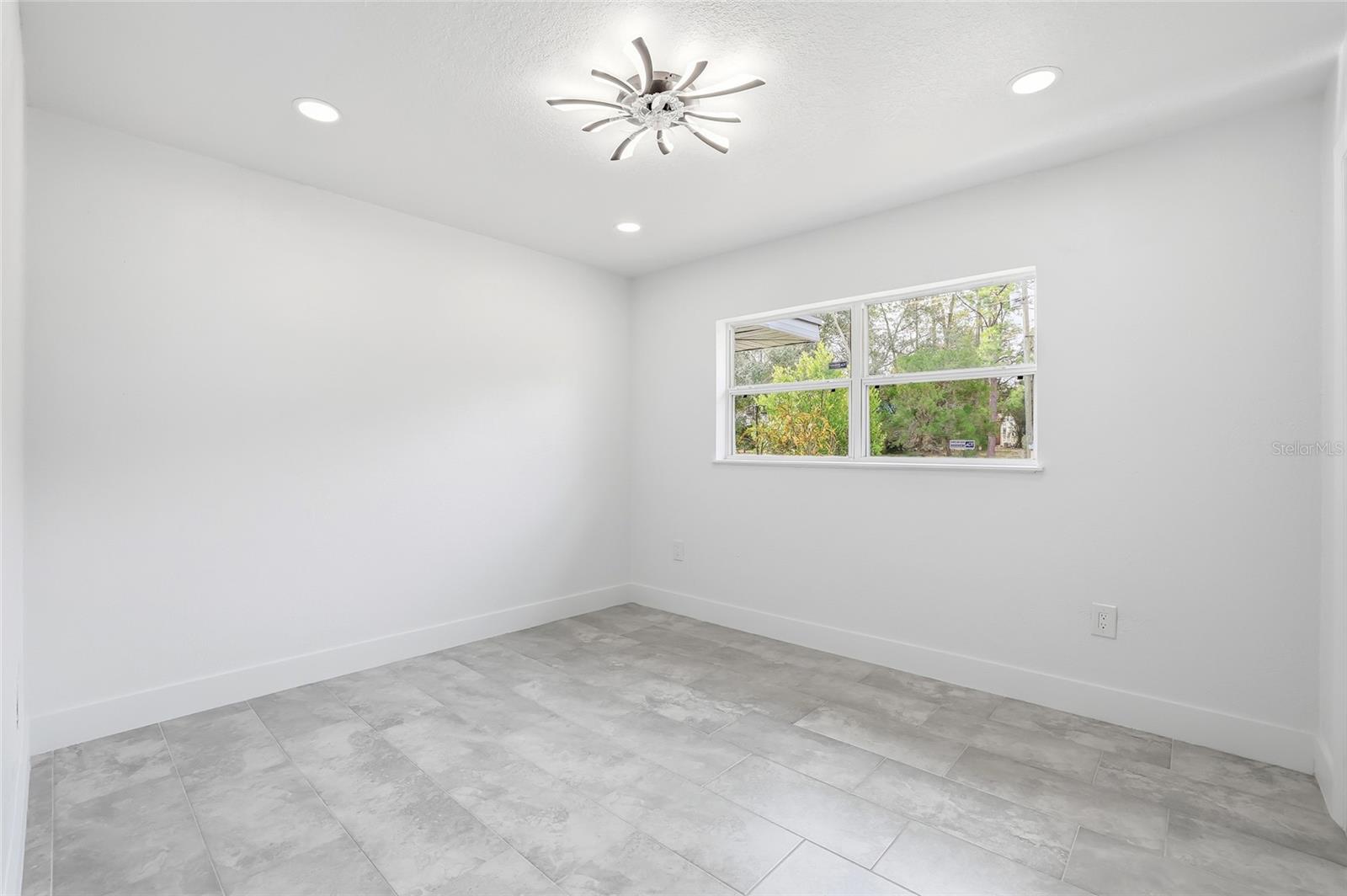 TAMPAS NORTH SIDE CNTRY CL - Residential