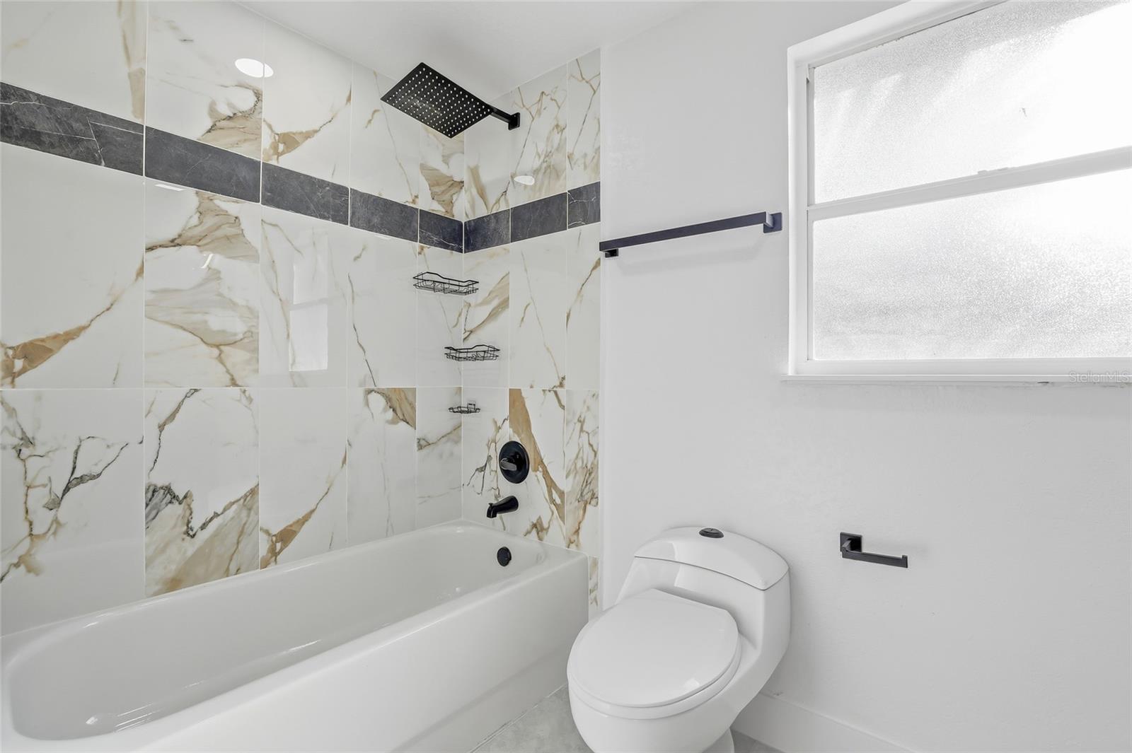 TAMPAS NORTH SIDE CNTRY CL - Residential