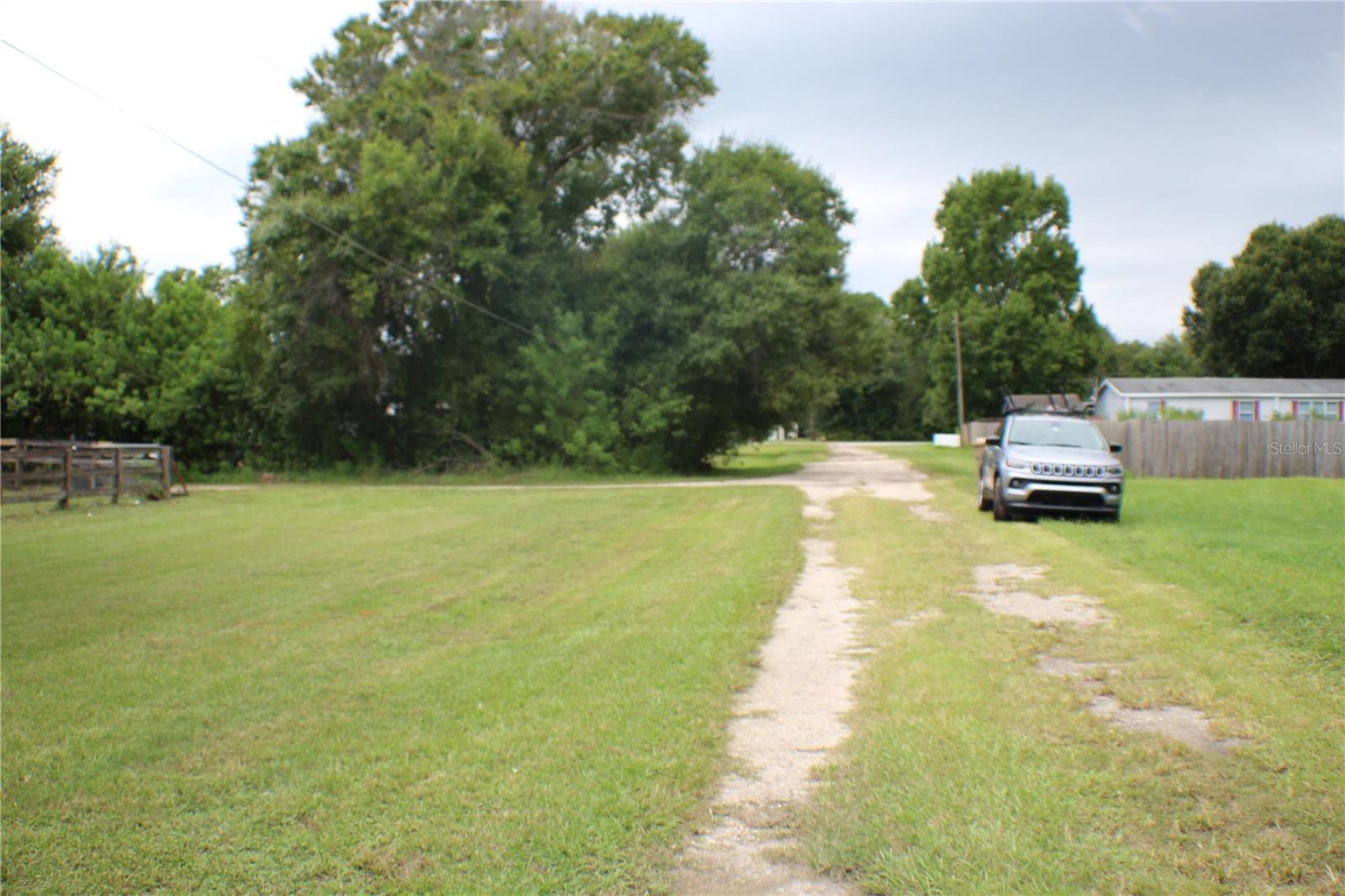 Photo 4 of 7 of 3925 RAMBLER AVENUE mobile home