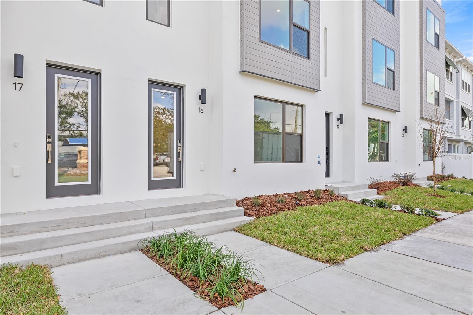 2506 W CLEVELAND STREET 18