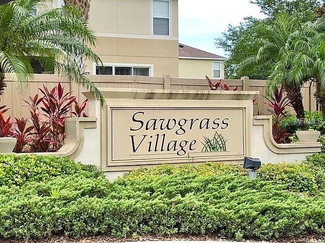 SAWGRASS VILLAGE - Residential
