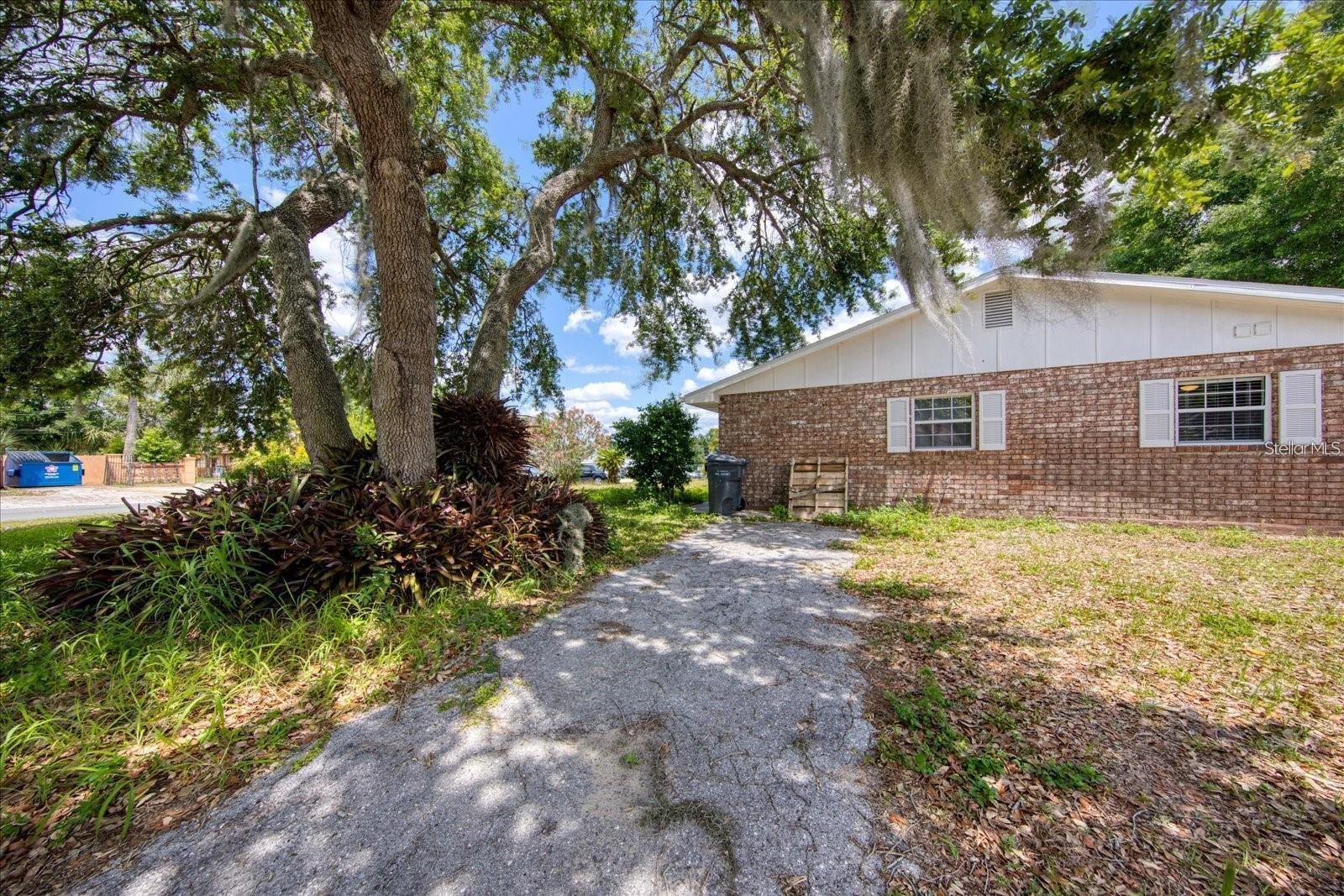 TERRACE GARDENS - Residential Lease