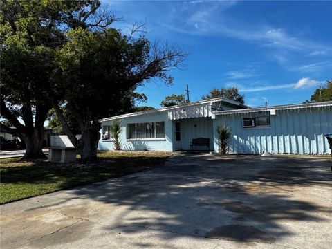 Photo of 2506 Martinwood Drive, Orlando, FL 32808 (MLS # O6351205)