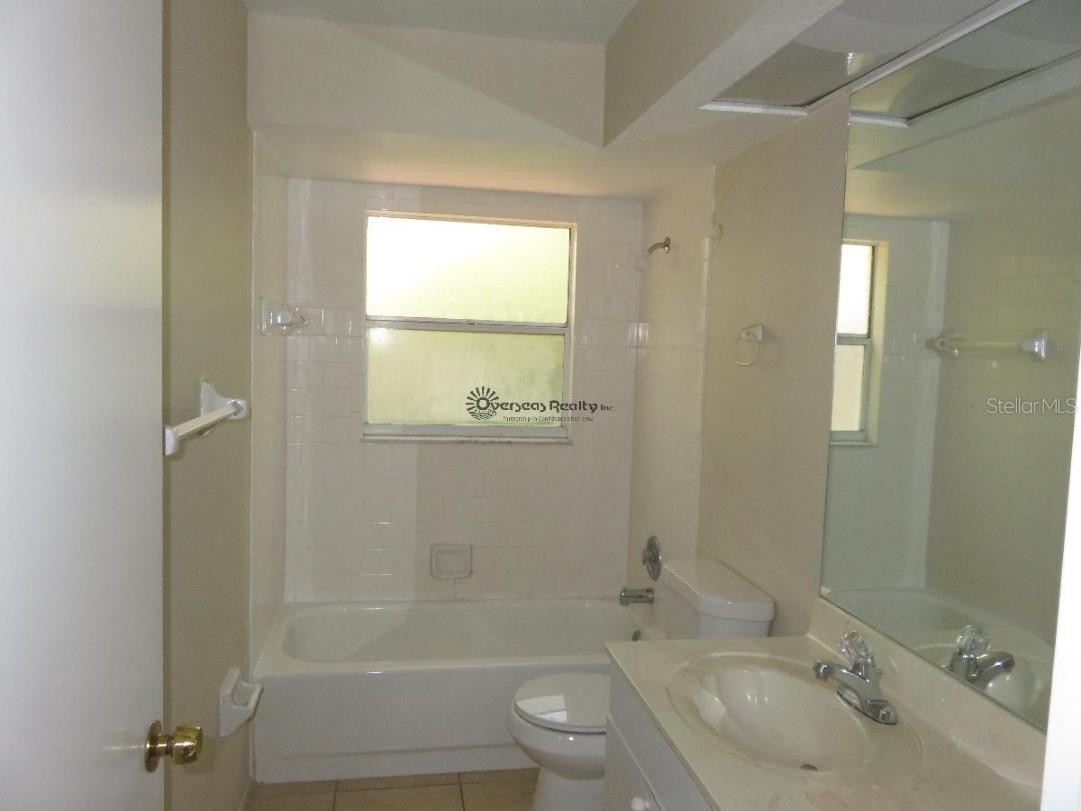 WOODLAND HOMES - Residential Lease
