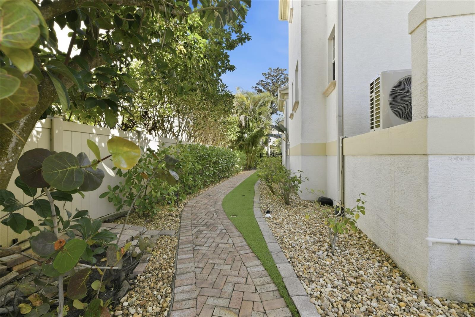 HARBOR ACRES SEC 2 - Residential