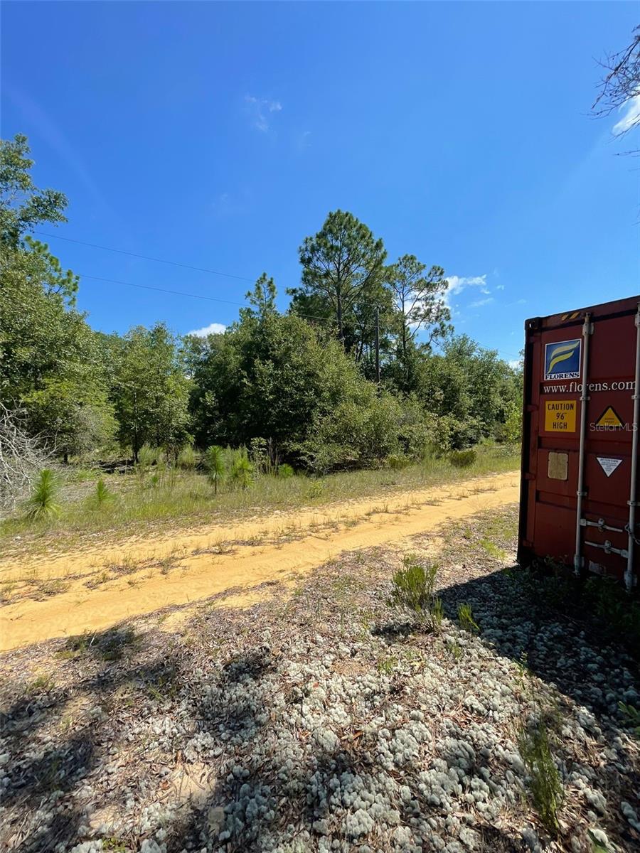 INTERLACHEN LAKES ESTATES - Land