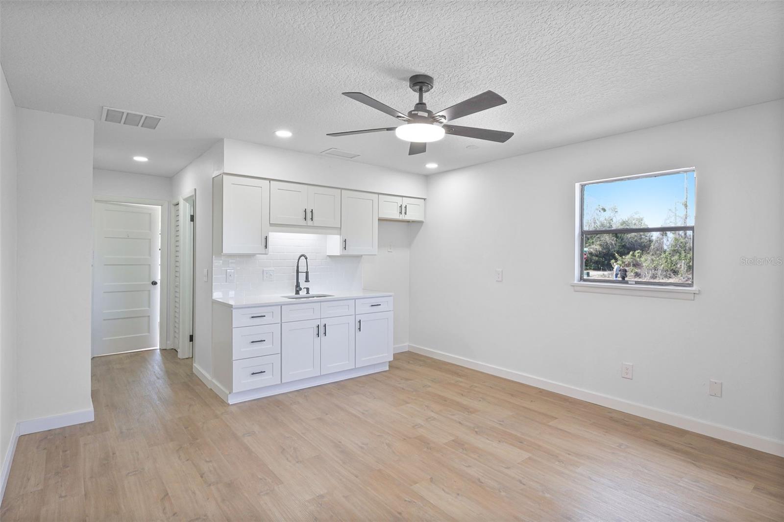 ORANGE CITY ESTATES UNIT 01 & 02 - Residential