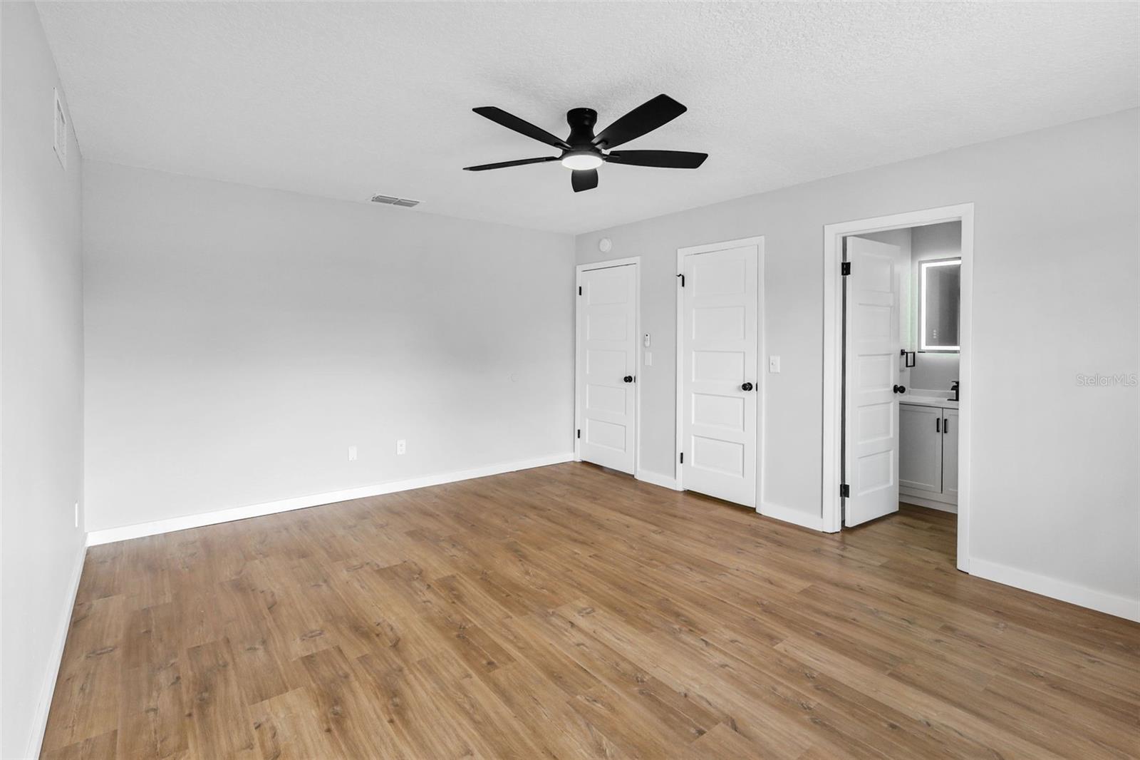 ORANGE CITY ESTATES UNIT 01 & 02 - Residential