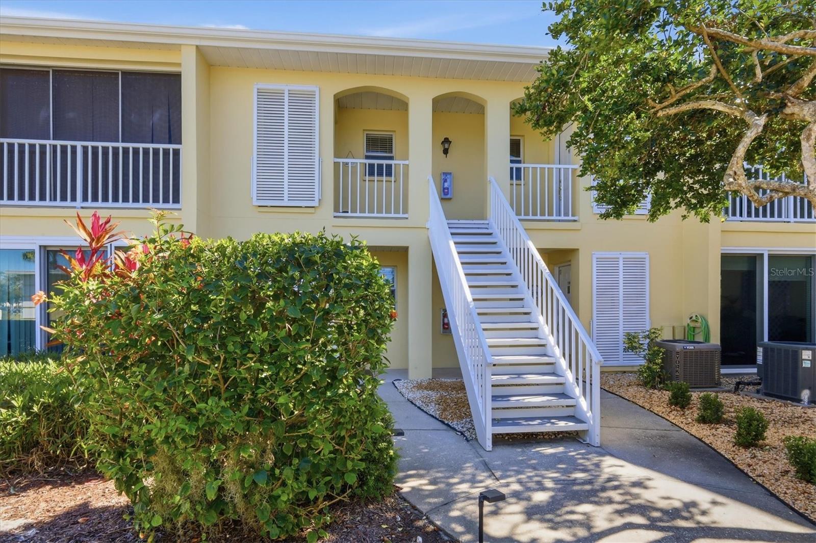 WESTCHESTER GARDEN & PLAN - Residential