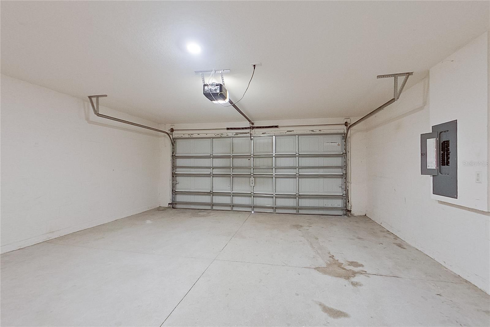 SPRING RIDGE - Residential Lease