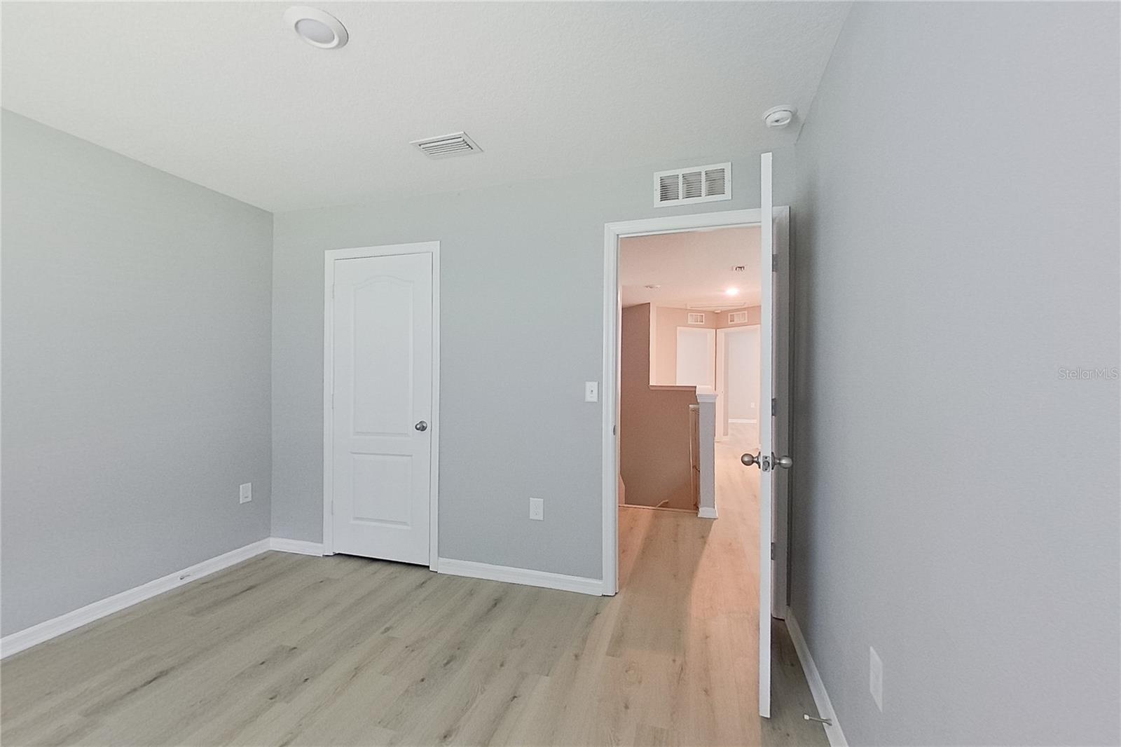 SPRING RIDGE - Residential Lease