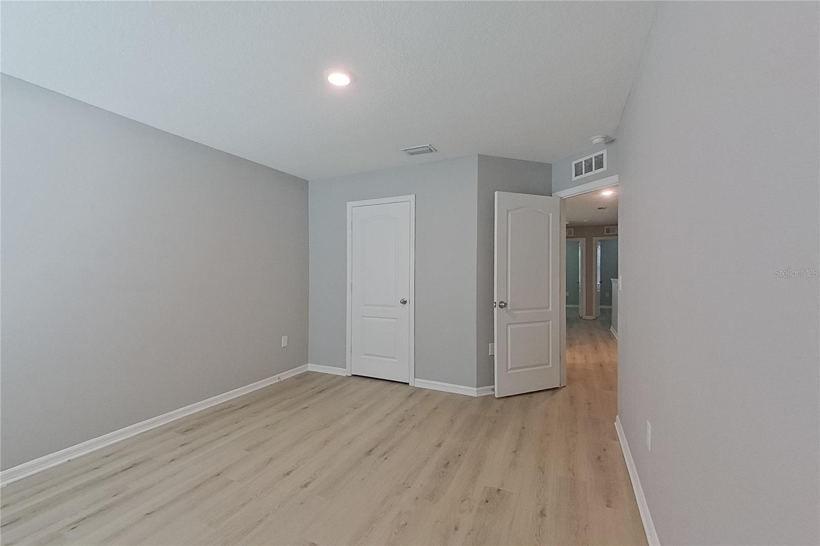 SPRING RIDGE - Residential Lease