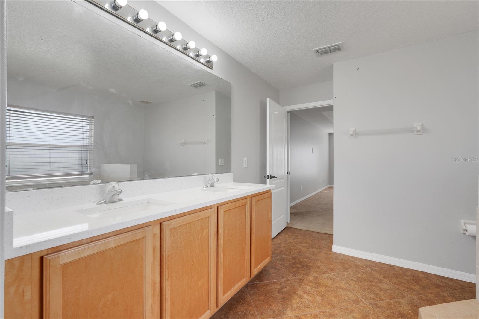 EAST LAKE COVE PH 1 - Residential