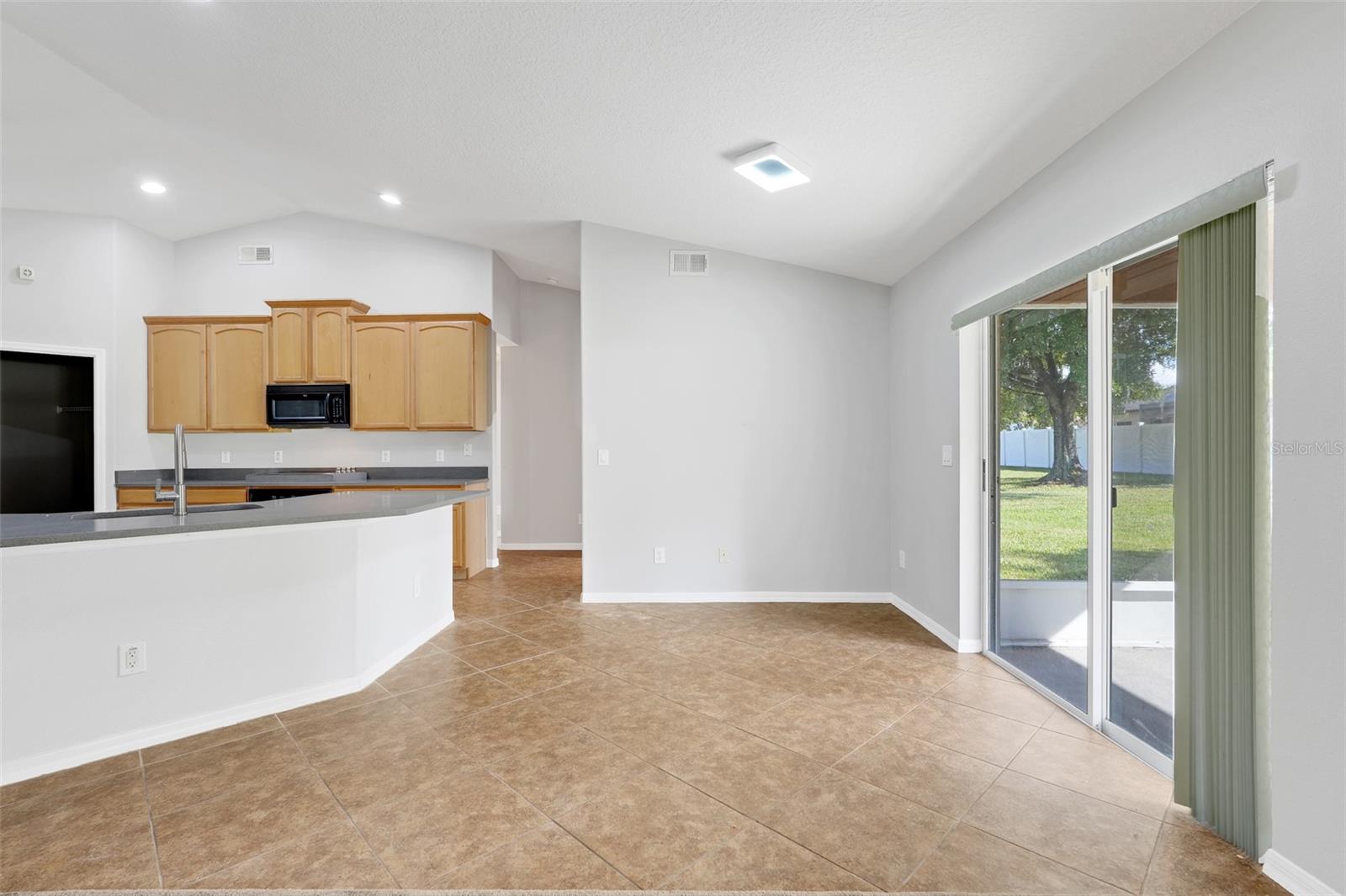 EAST LAKE COVE PH 1 - Residential