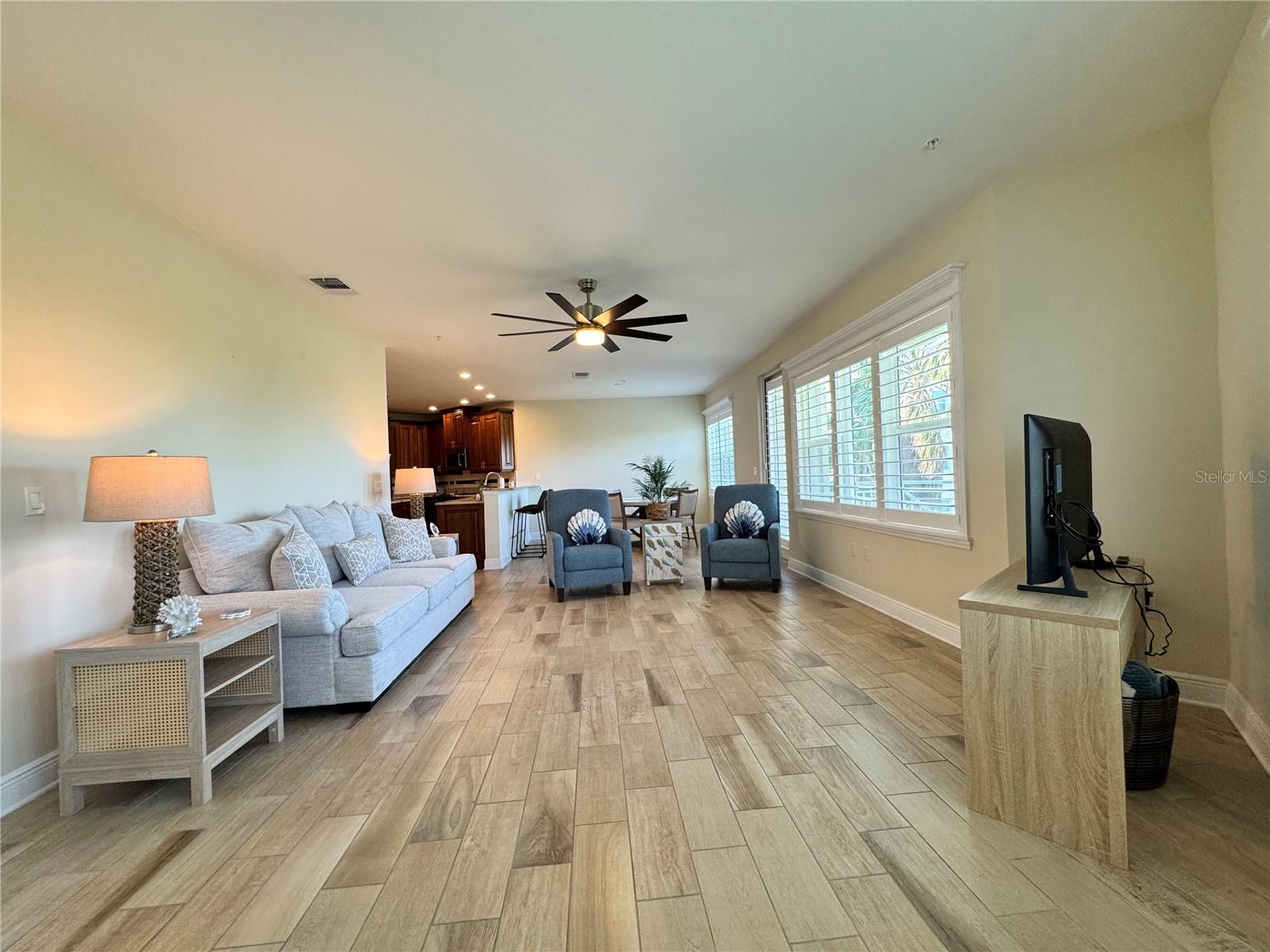 PALMA SOLA BAY CLUB - Residential Lease