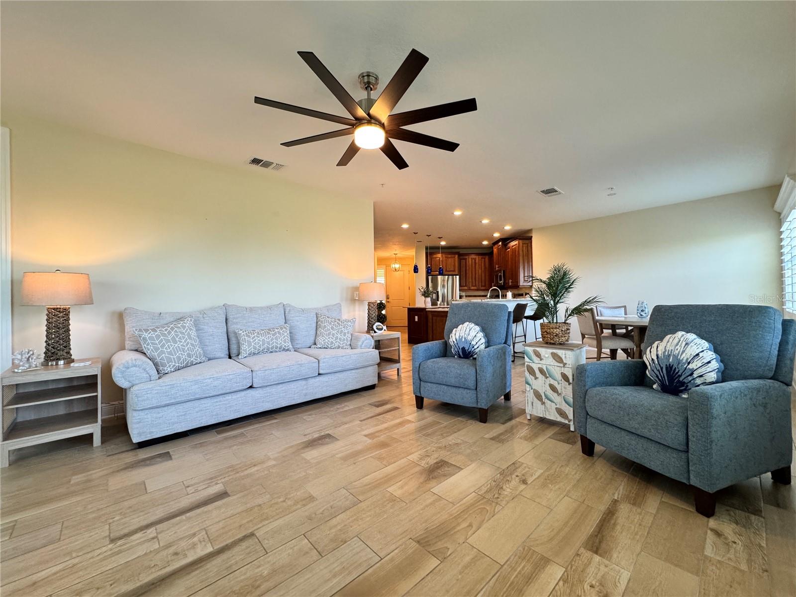 PALMA SOLA BAY CLUB - Residential Lease