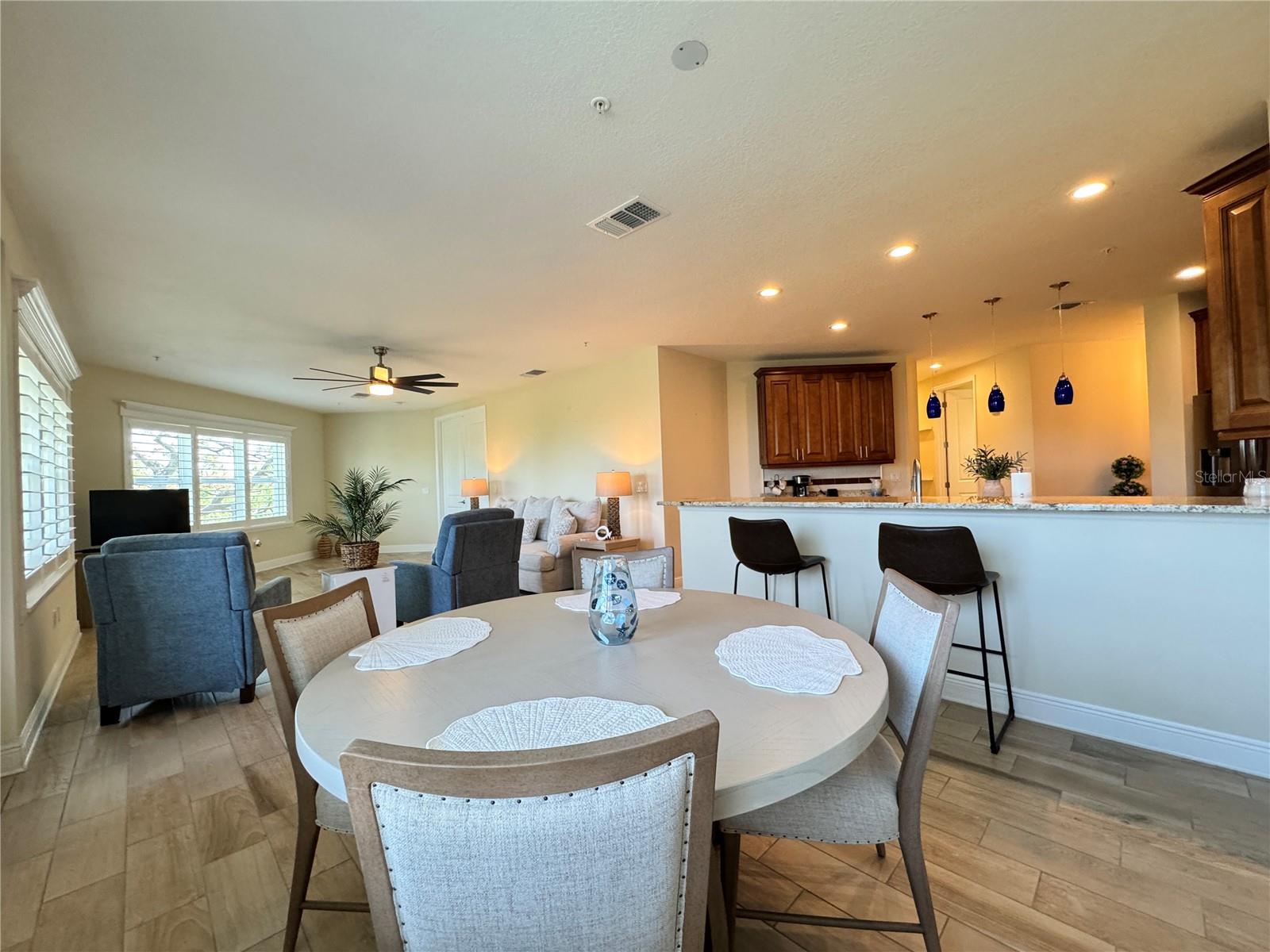 PALMA SOLA BAY CLUB - Residential Lease