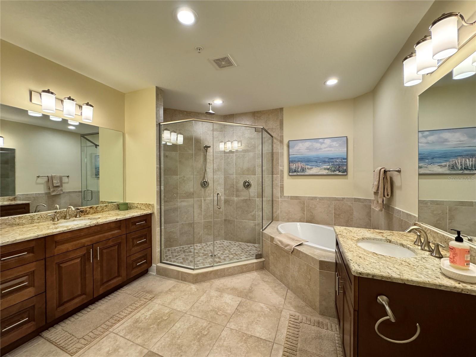 PALMA SOLA BAY CLUB - Residential Lease