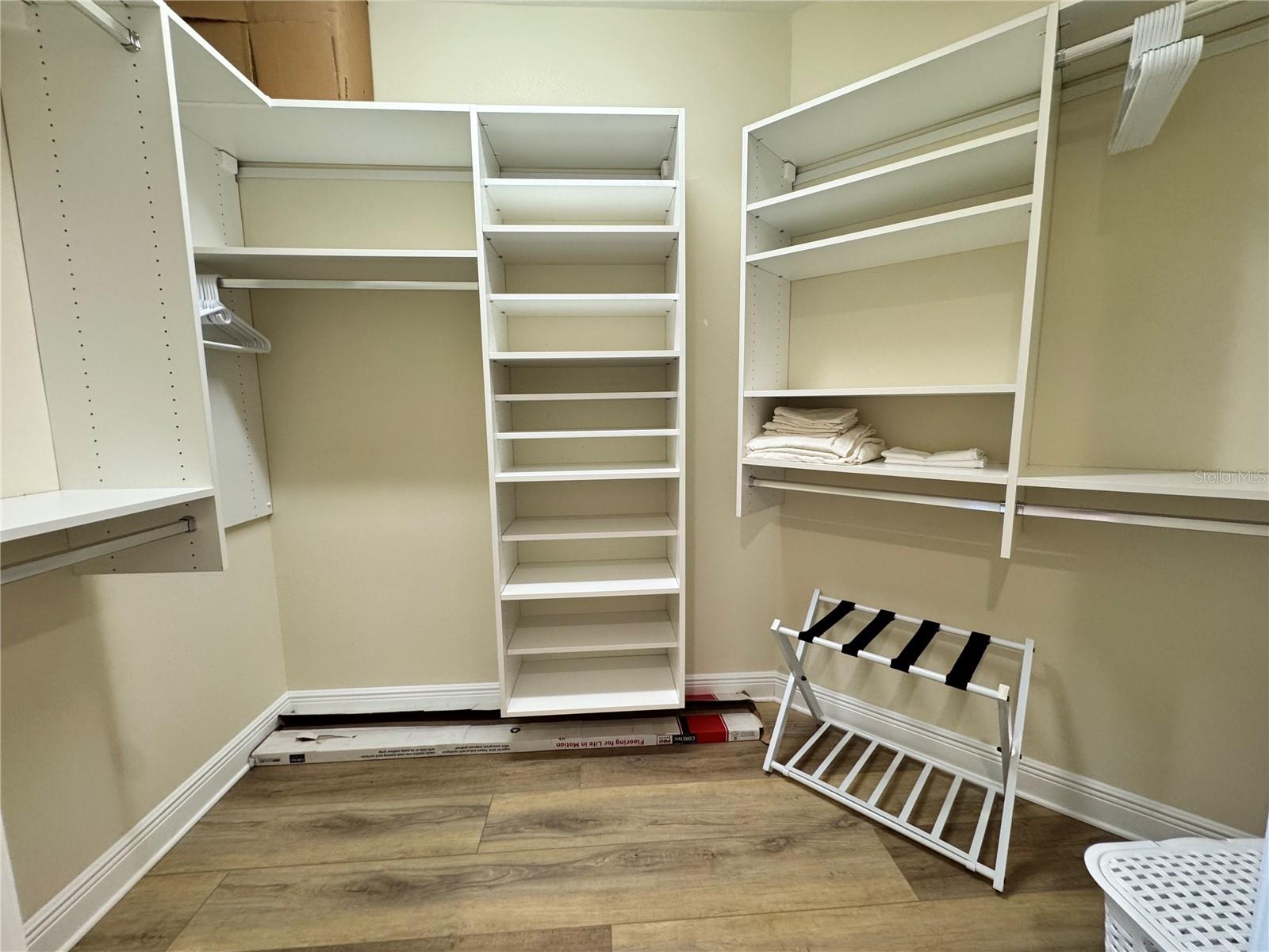 PALMA SOLA BAY CLUB - Residential Lease