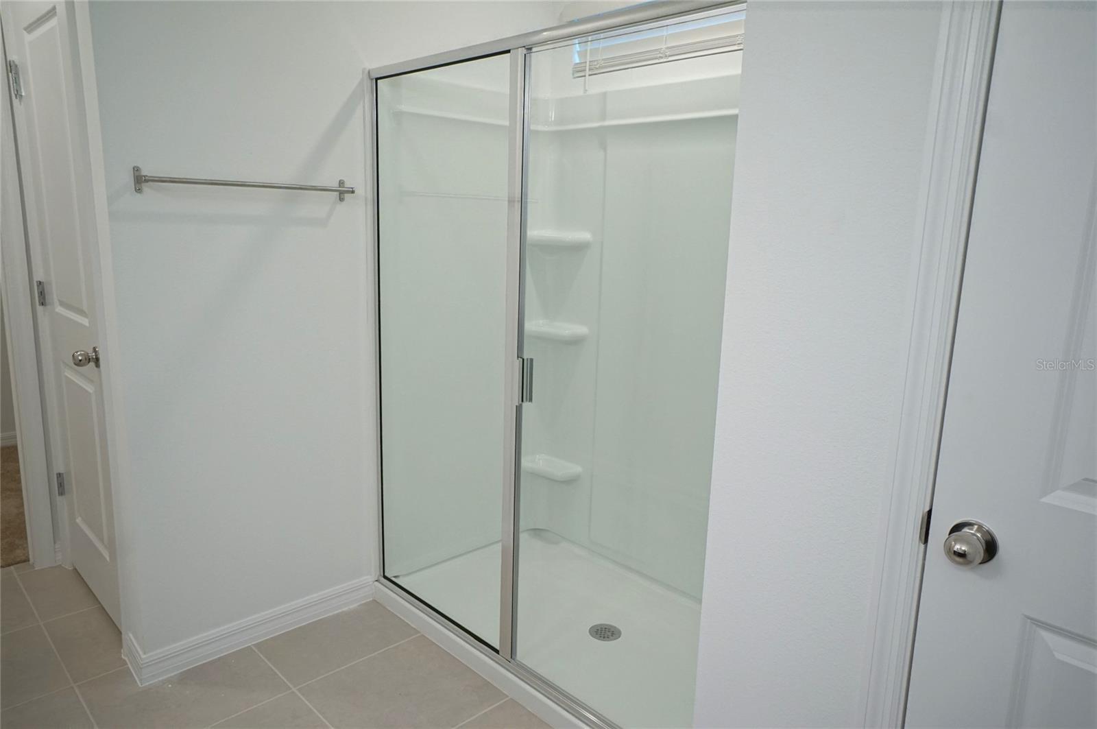 WHISPERING PINES PH 2 - Residential Lease
